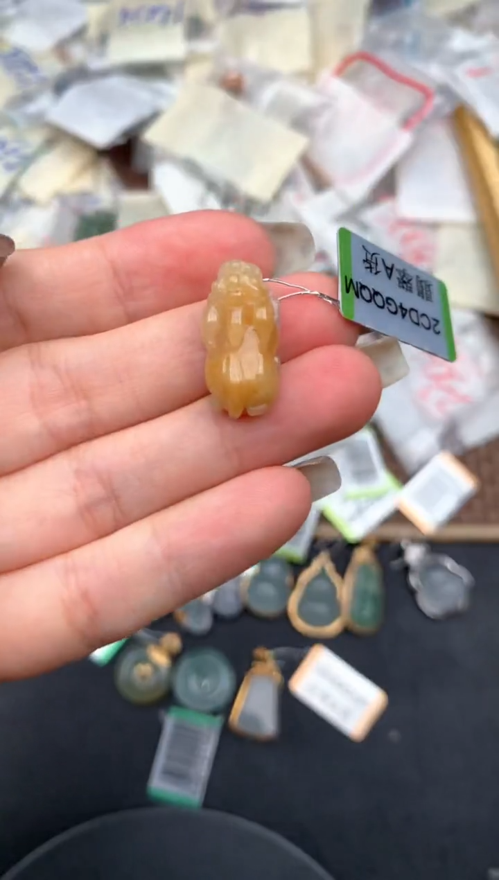 未镶嵌挂件翡翠一