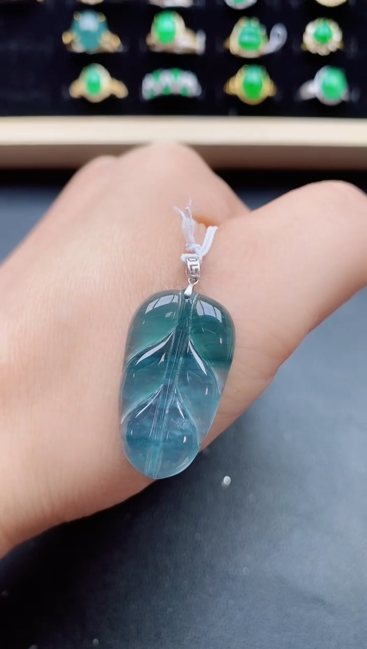 【闪购商品】翡翠吊坠(赠链)18K金镶嵌21321