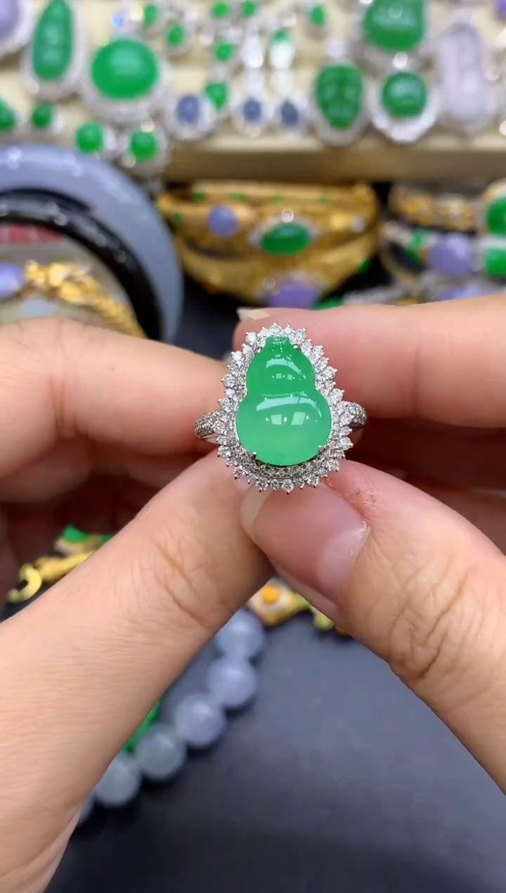 18K金镶嵌戒指翡翠267-中国好珍宝