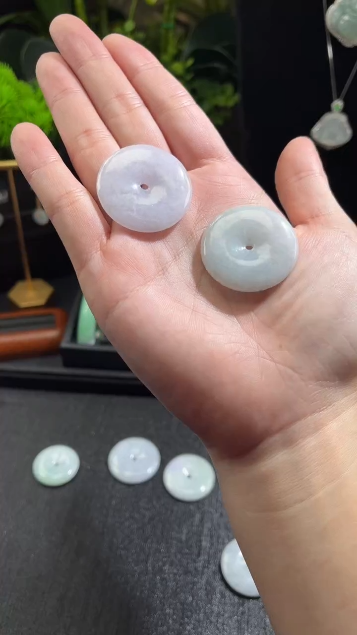 【闪购商品】翡翠吊坠(不含链)未镶嵌平安扣多样性发其一