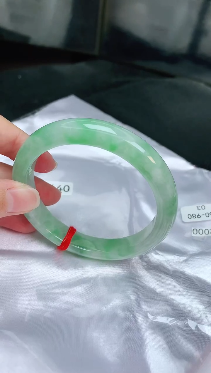 【闪购商品】翡翠手镯未镶嵌缅甸天然A货翡翠手镯