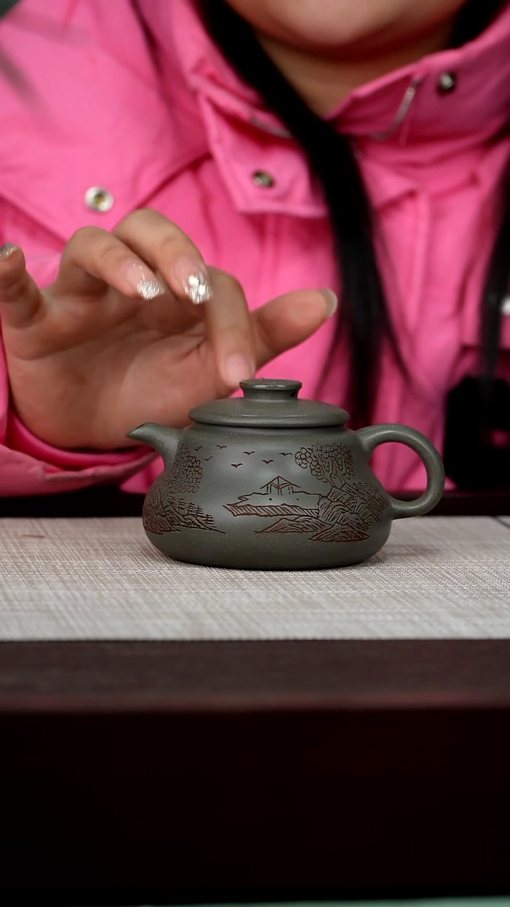 【闪购商品】宜兴原矿紫砂茶壶180C