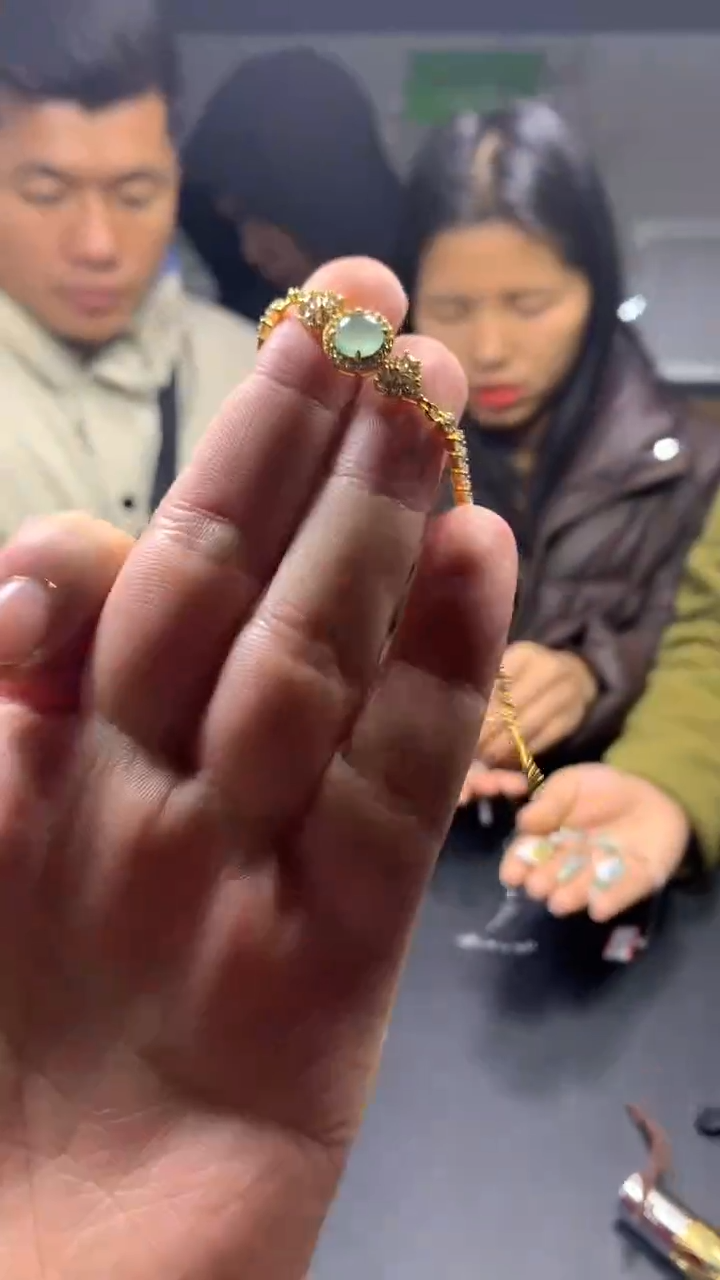 【闪购商品】翡翠手链未镶嵌0984701146/多样性发一