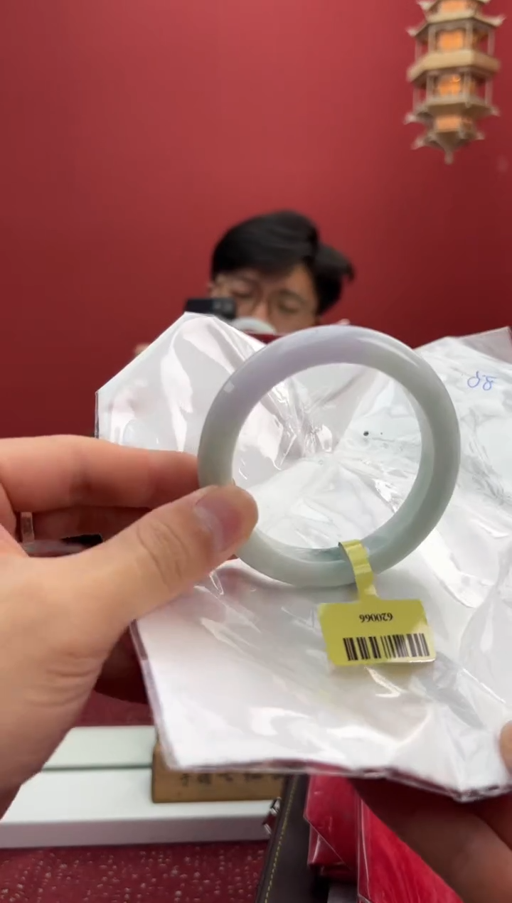 【闪购商品】翡翠手镯未镶嵌13手镯