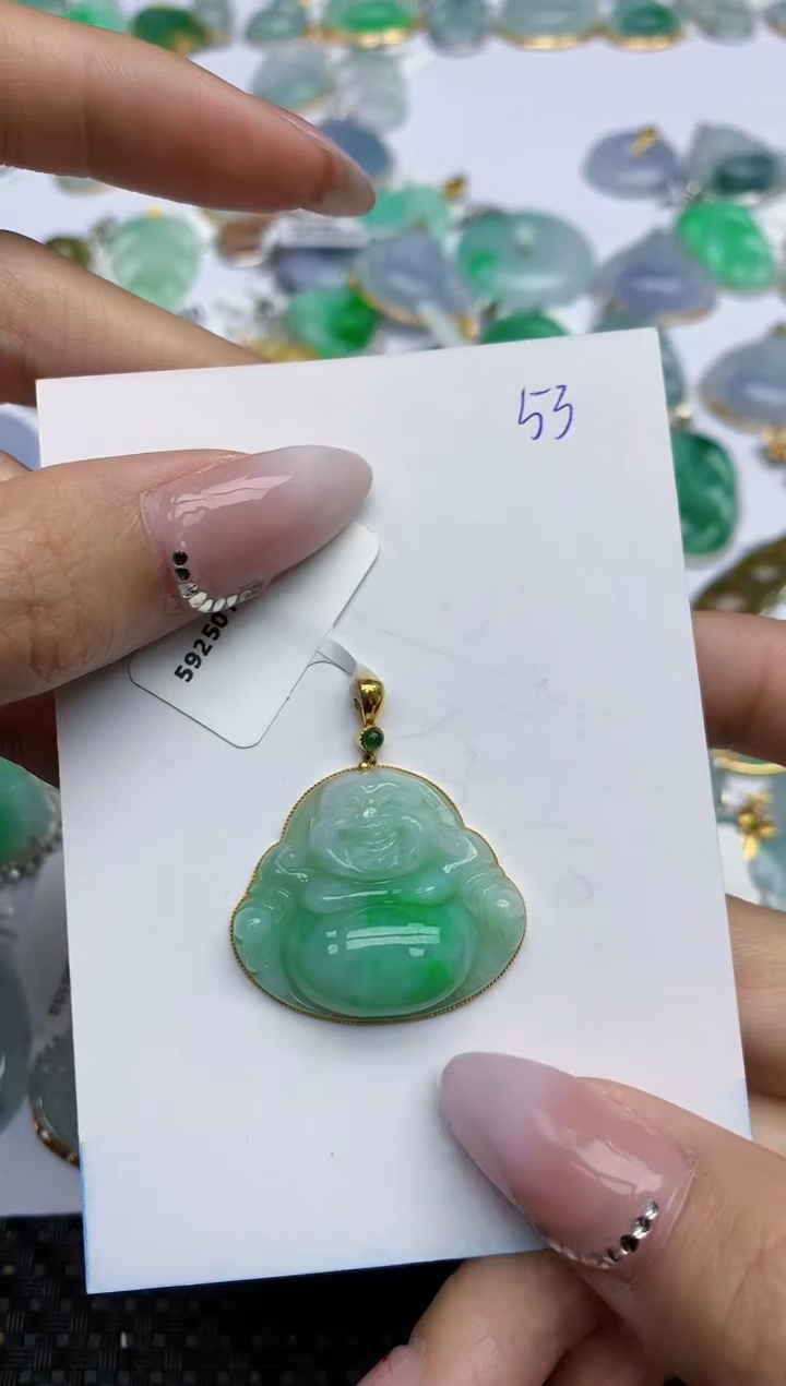 【闪购商品】翡翠颈饰18K金镶嵌天然翡翠A货