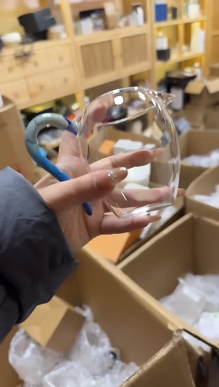 凤玉怡然公道杯    