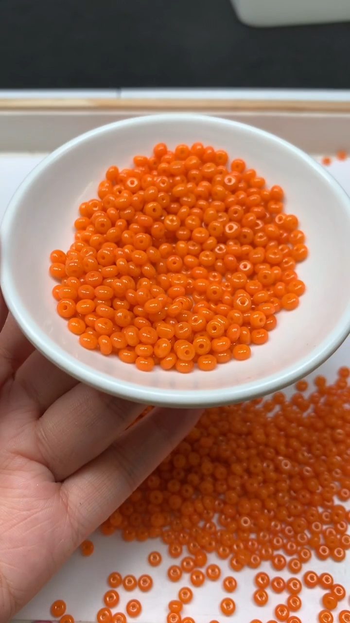 未镶嵌散珠玛瑙/玉髓E760 鸡油黄玛瑙2*4mm100个8元