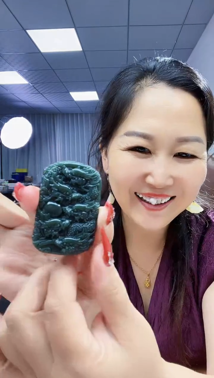 和田玉未镶嵌挂件纯天然和田玉新疆且末深瓷蓝