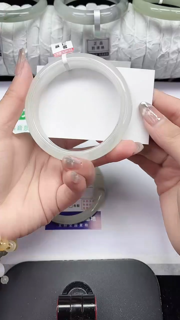 未镶嵌手镯石英质玉208-61/62