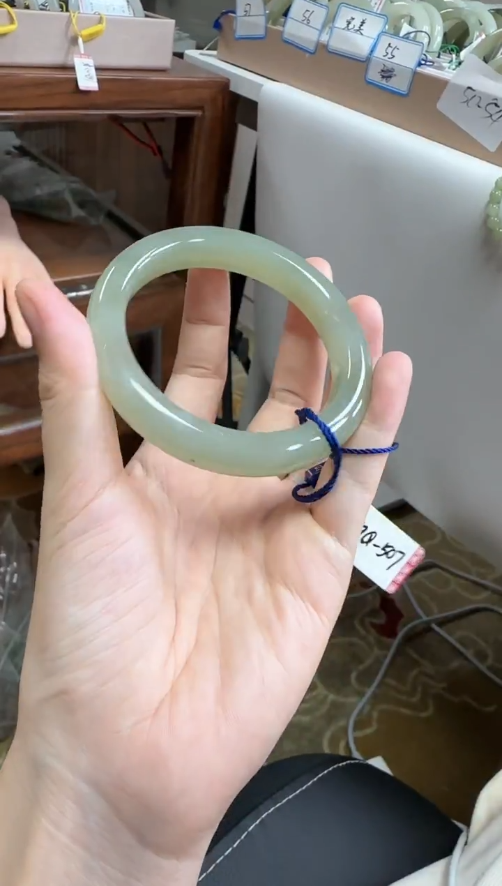 未镶嵌手镯和田玉57