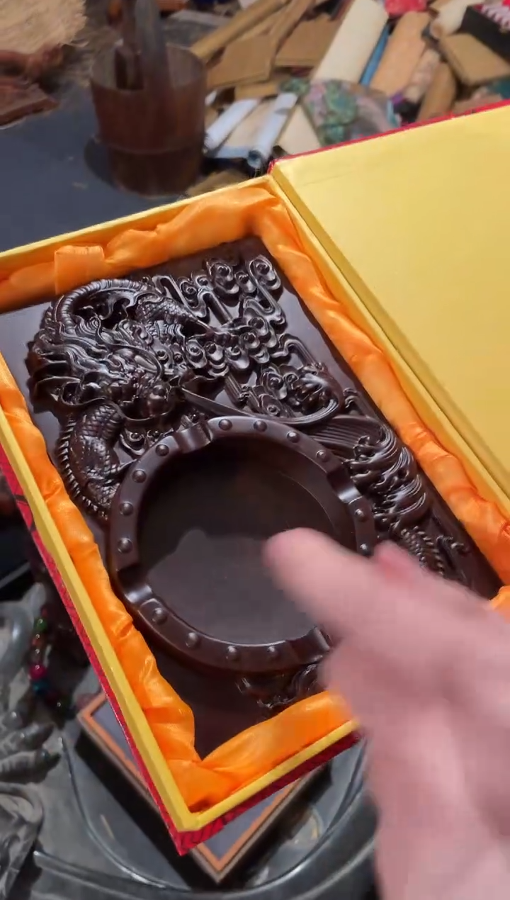 【闪购商品】一一一一一一龙烟缸