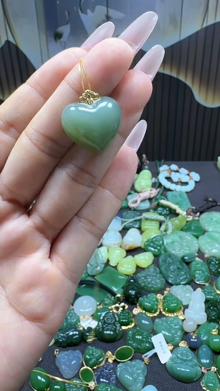 和田玉18K金镶嵌吊坠(不含链)1