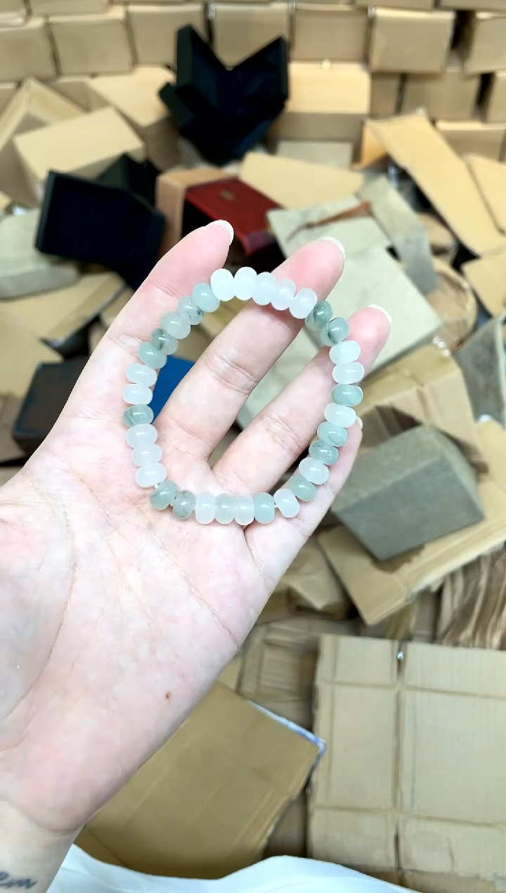 石英质玉手镯未镶嵌算盘