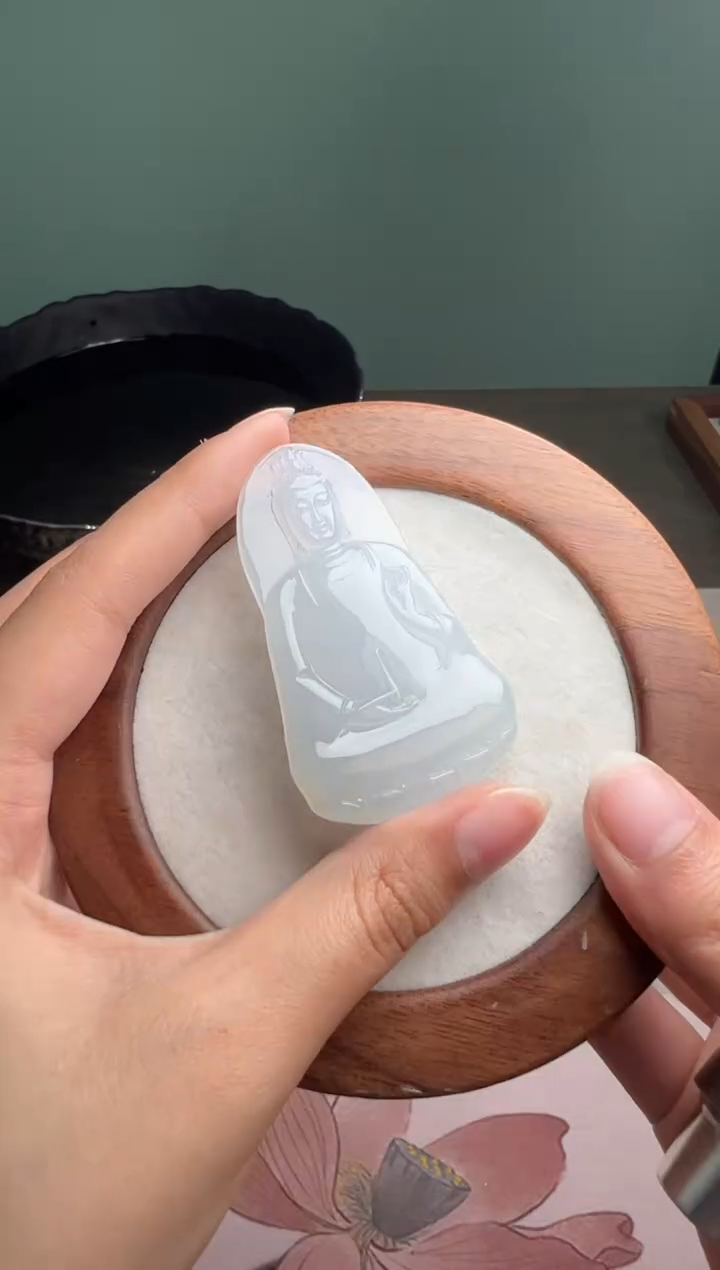 未镶嵌定制翡翠白冰观音
