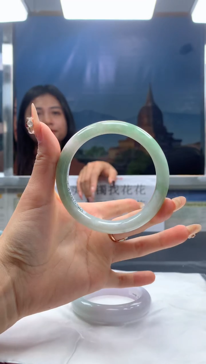 【闪购商品】定制翡翠未镶嵌毛货手镯需精细抛光/手镯