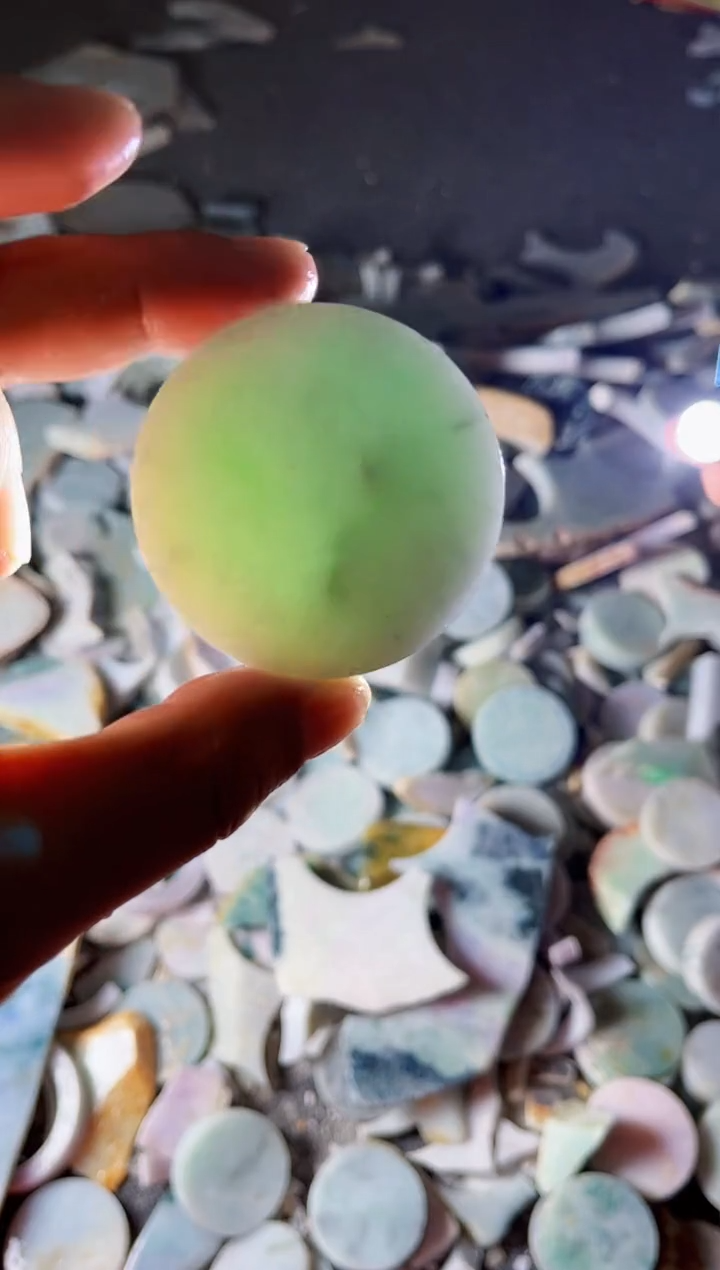 【闪购商品】翡翠耳饰未镶嵌A货郭壹393