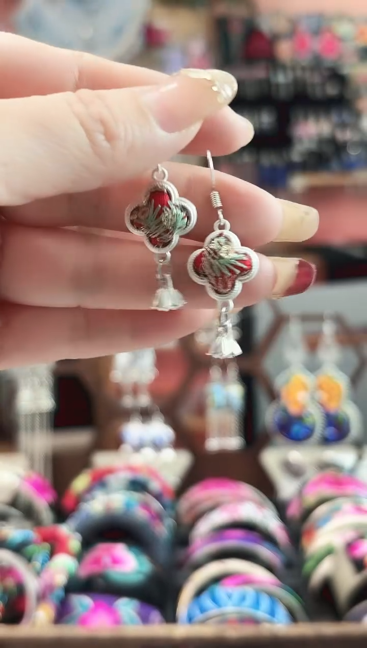 艺枝独绣手工饰品208