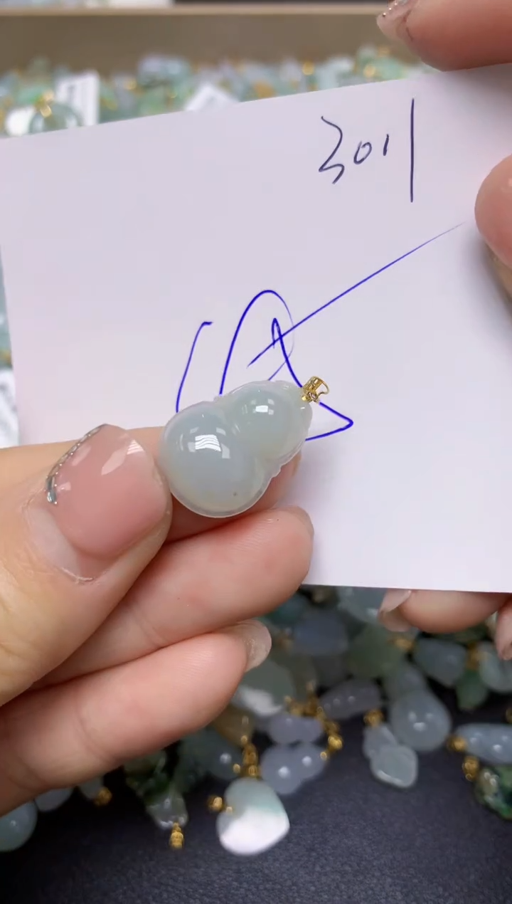 【闪购商品】翡翠挂件18K金镶嵌 天然翡翠A货