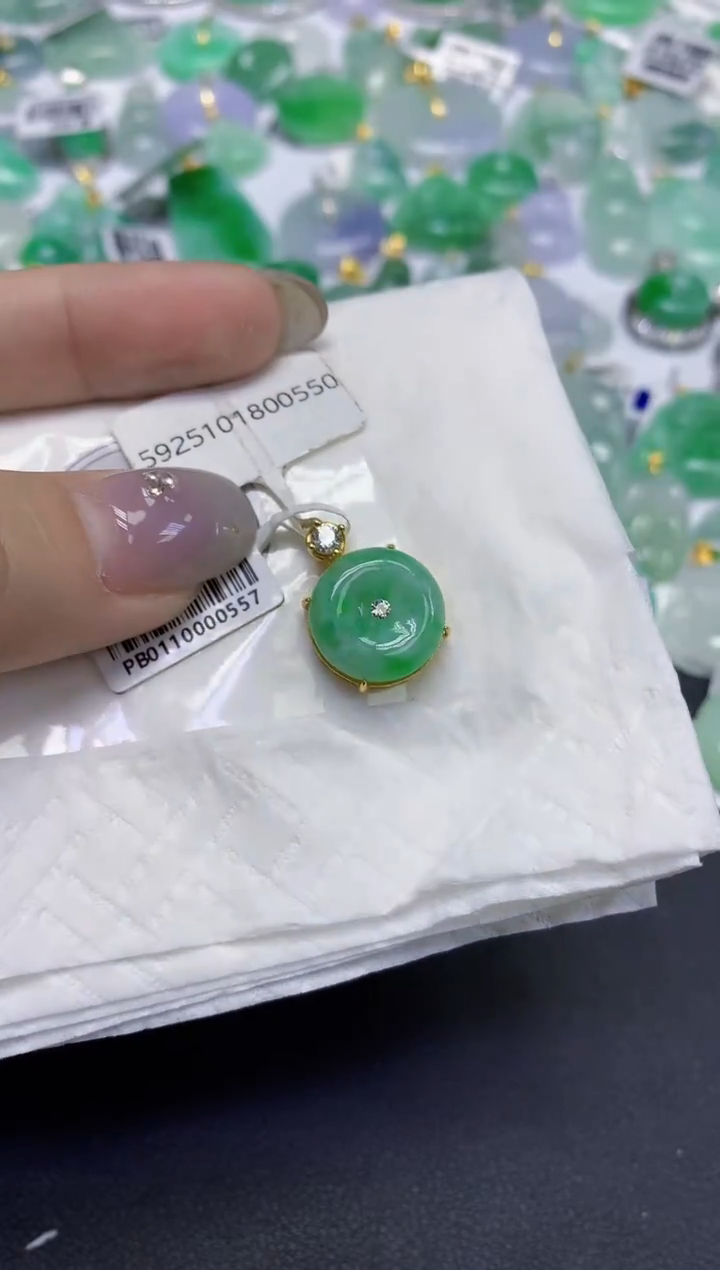 颈饰未镶嵌翡翠天然缅甸翡翠A货百元以上9元证书费自理