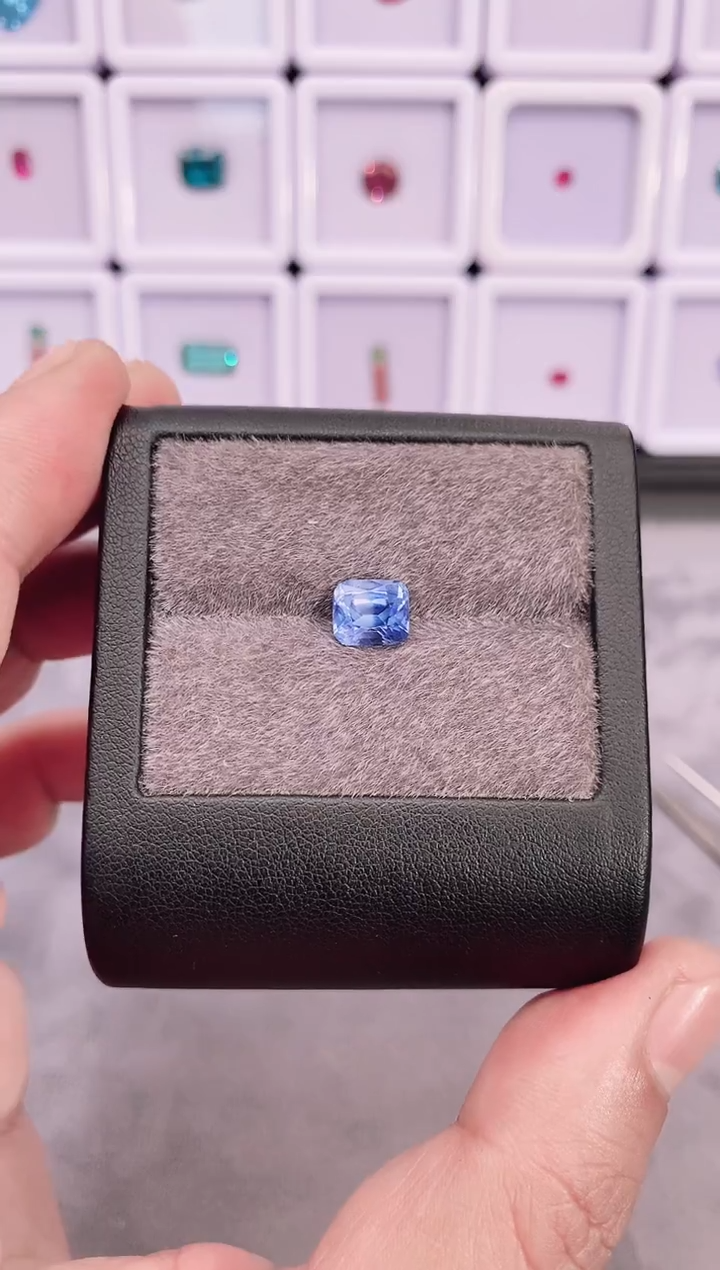 裸石蓝宝石未镶嵌约2.64