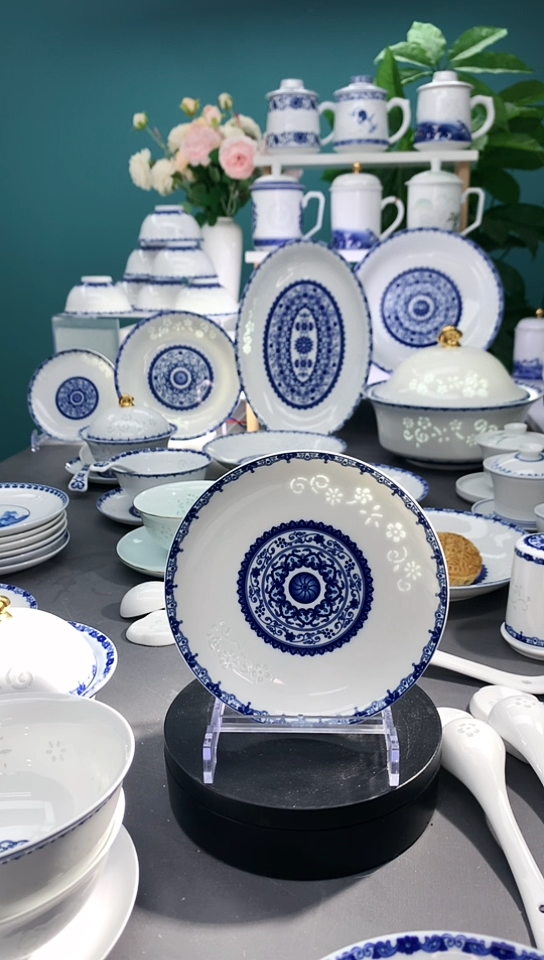 【闪购商品】陶瓷青花春意6寸骨碟2个