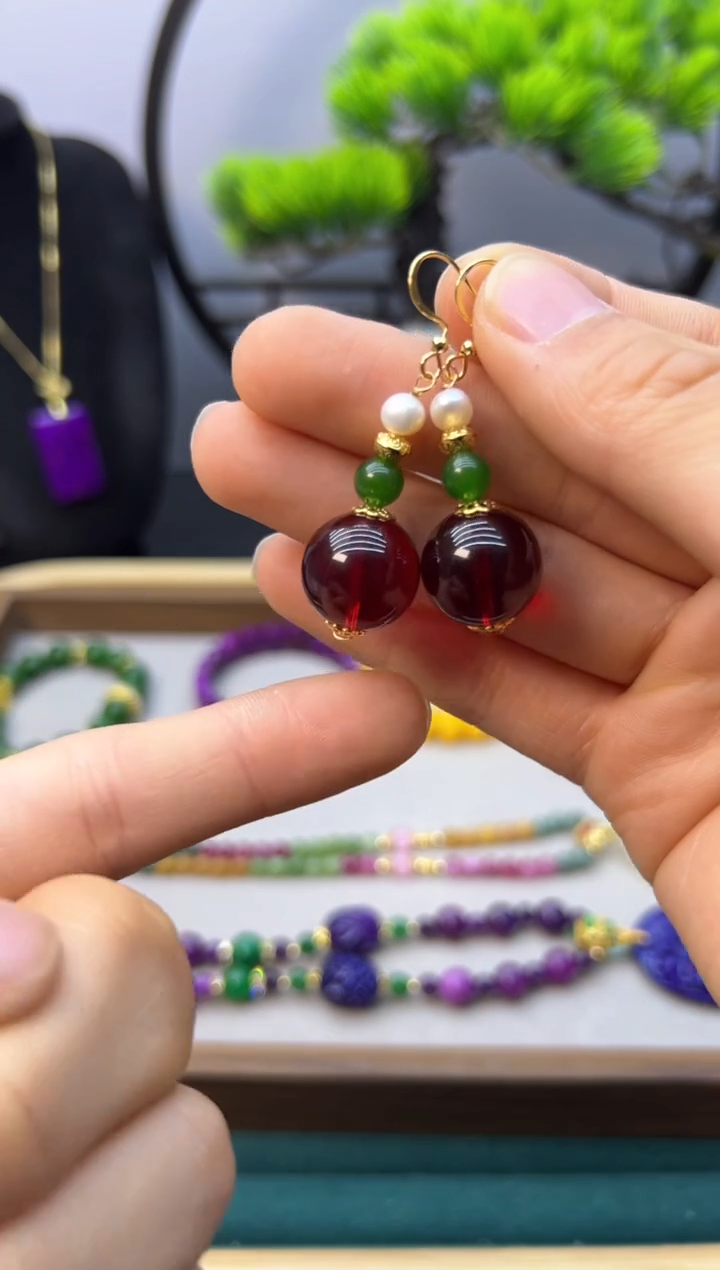 【闪购商品】血珀耳饰14K金镶嵌E232      