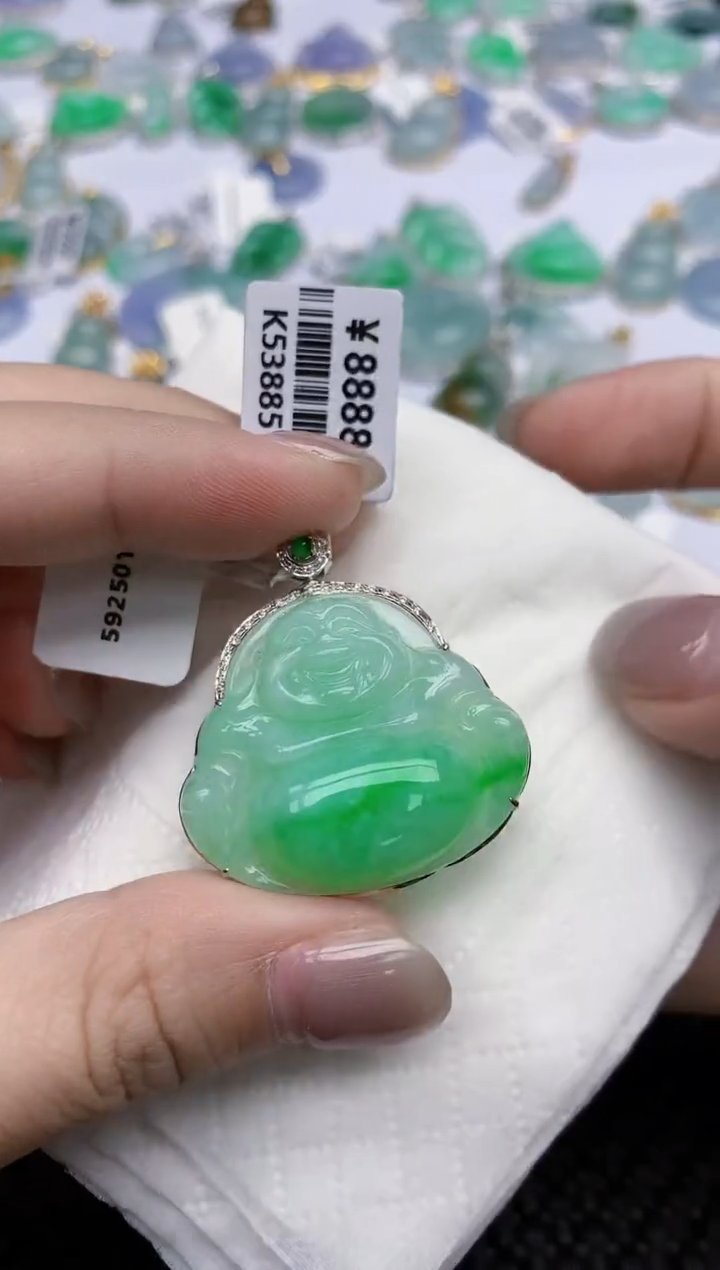 【闪购商品】翡翠颈饰18K金镶嵌天然翡翠A货