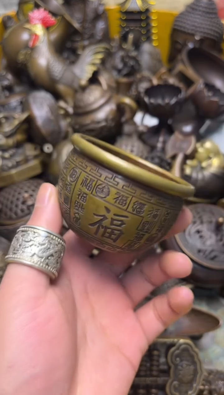 精美铜器，点击下单