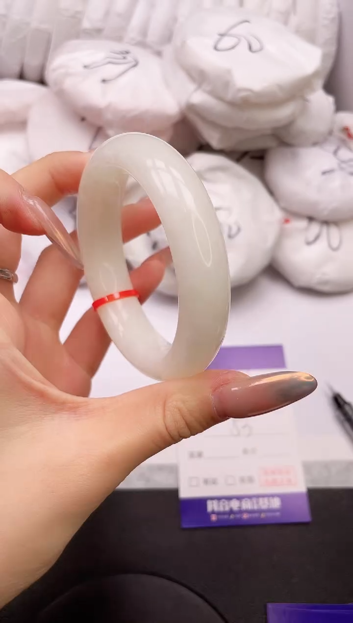 【闪购商品】和田玉手镯未镶嵌27K111-52