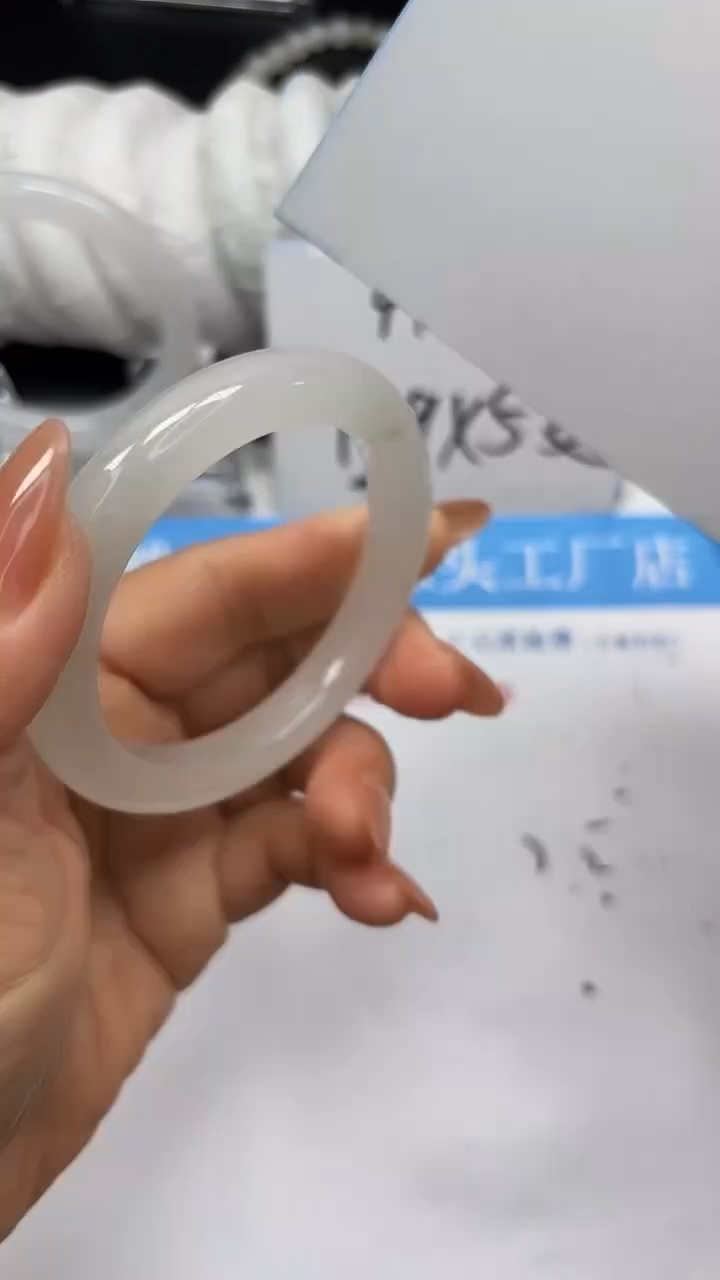 未镶嵌手镯石英质玉A173-52/53/54