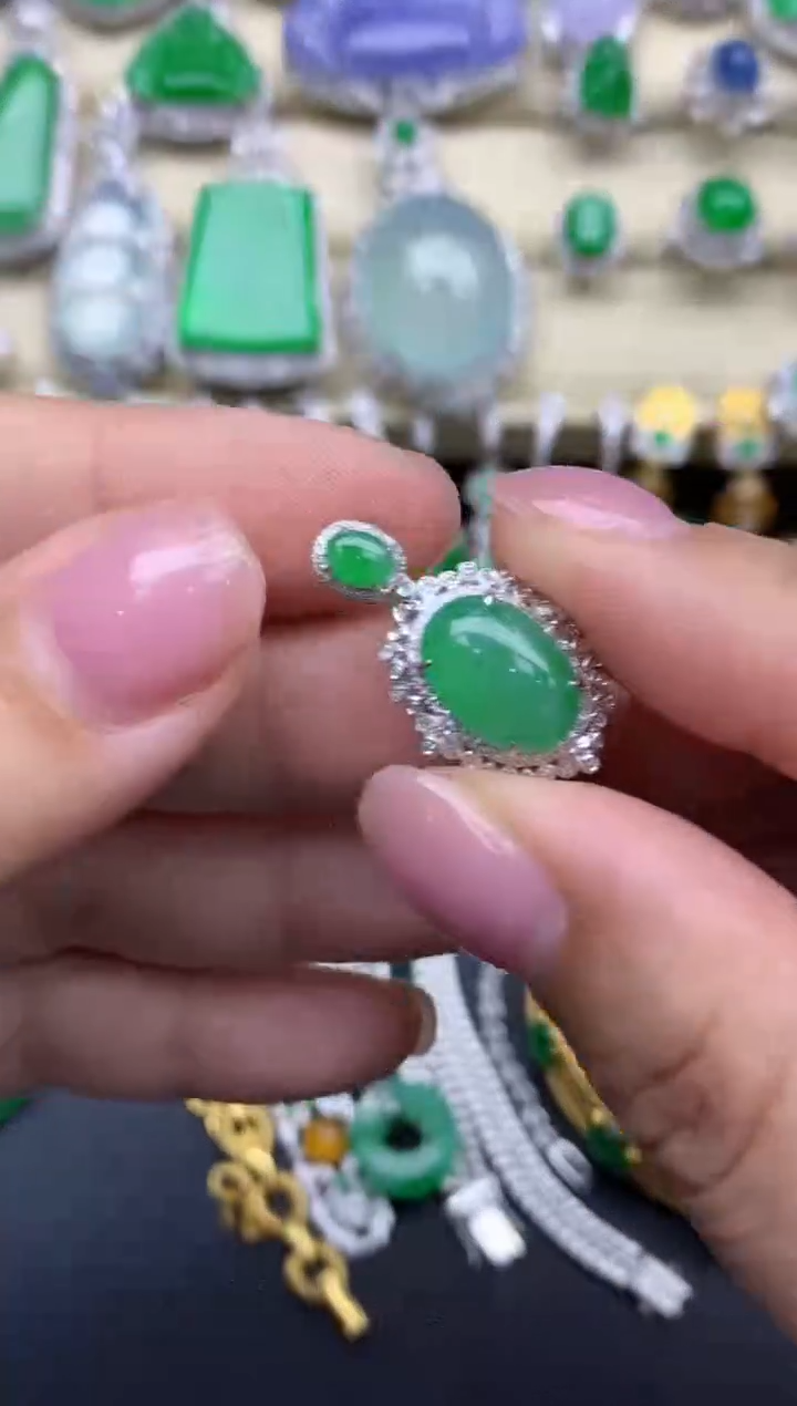 【闪购商品】翡翠颈饰18K金镶嵌477-中国好珍宝