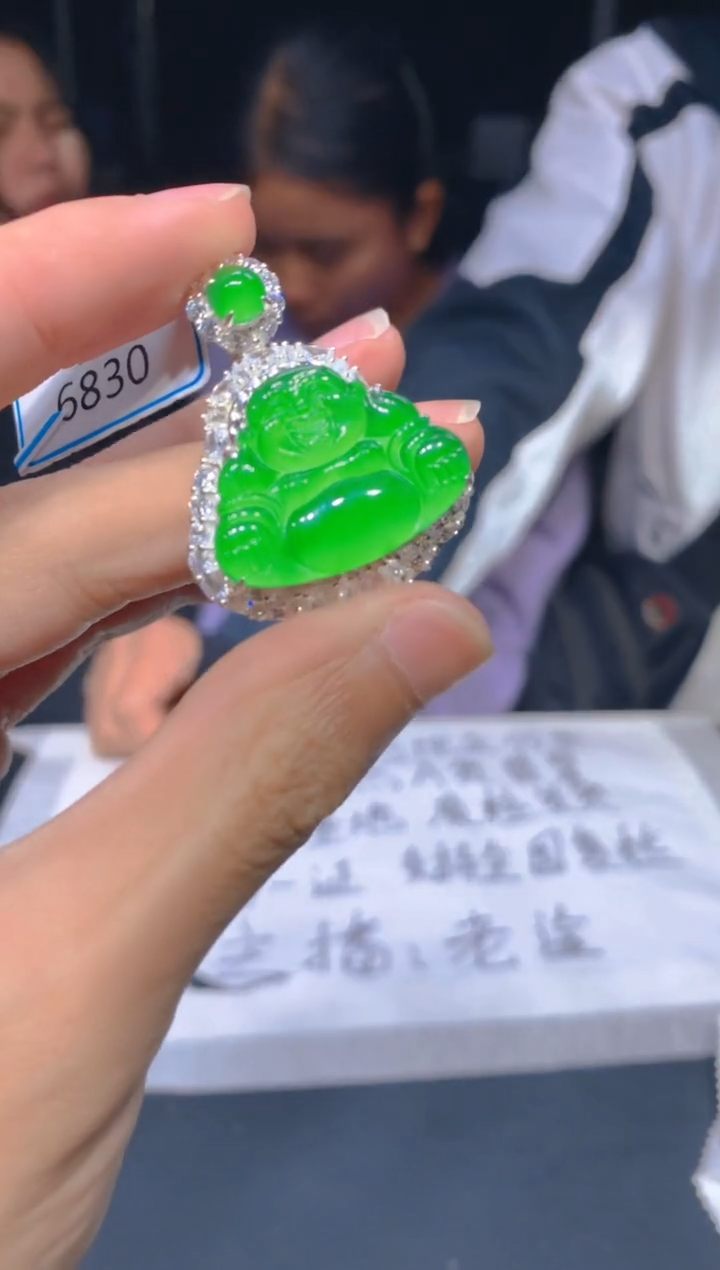 【闪购商品】定制翡翠未镶嵌90定制翡翠.多样性发货-发其一