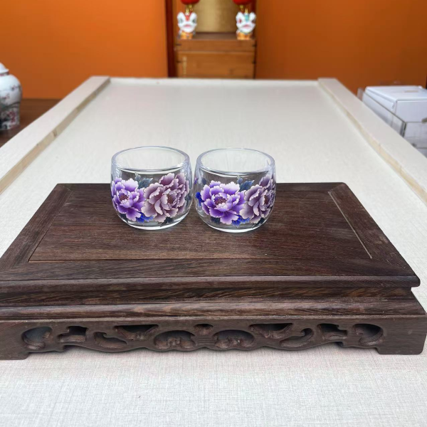 -高硼硅玻璃牡丹变色主人杯一对 0062