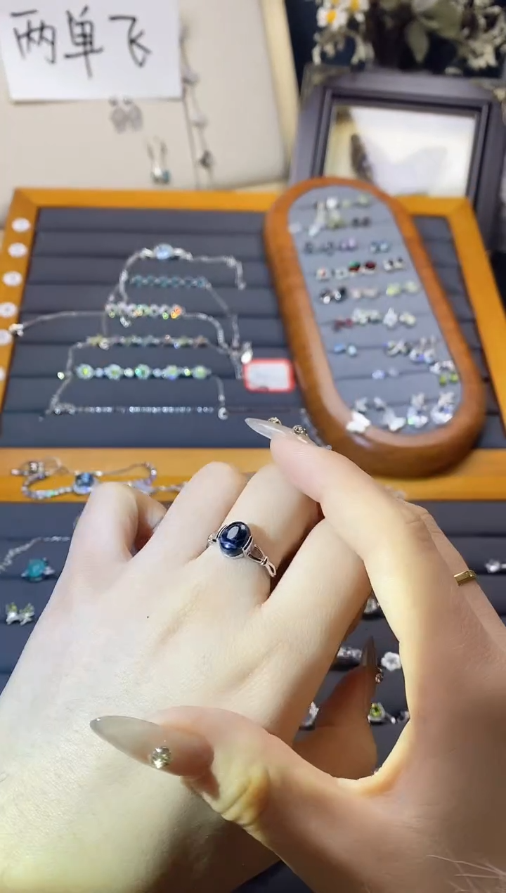 【闪购商品】水晶手链银S925镶嵌A126 