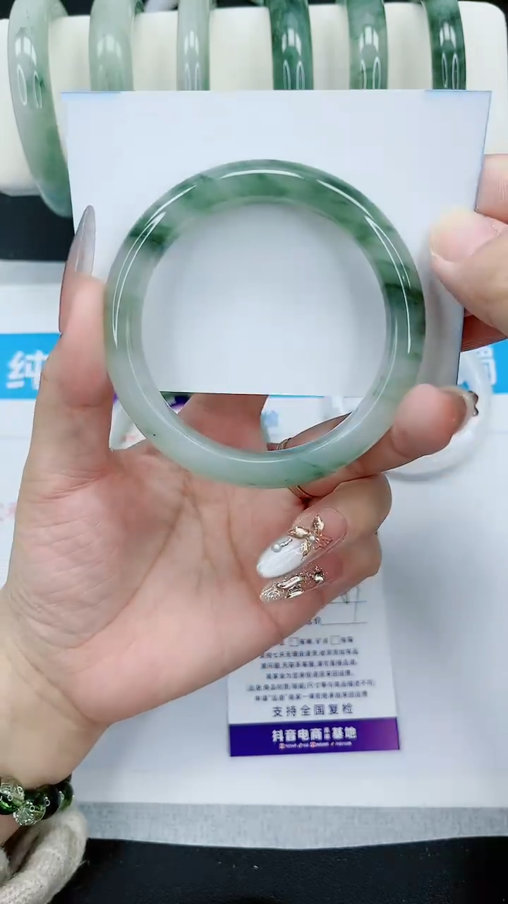 【闪购商品】石英质玉手镯未镶嵌30号/58-59圈