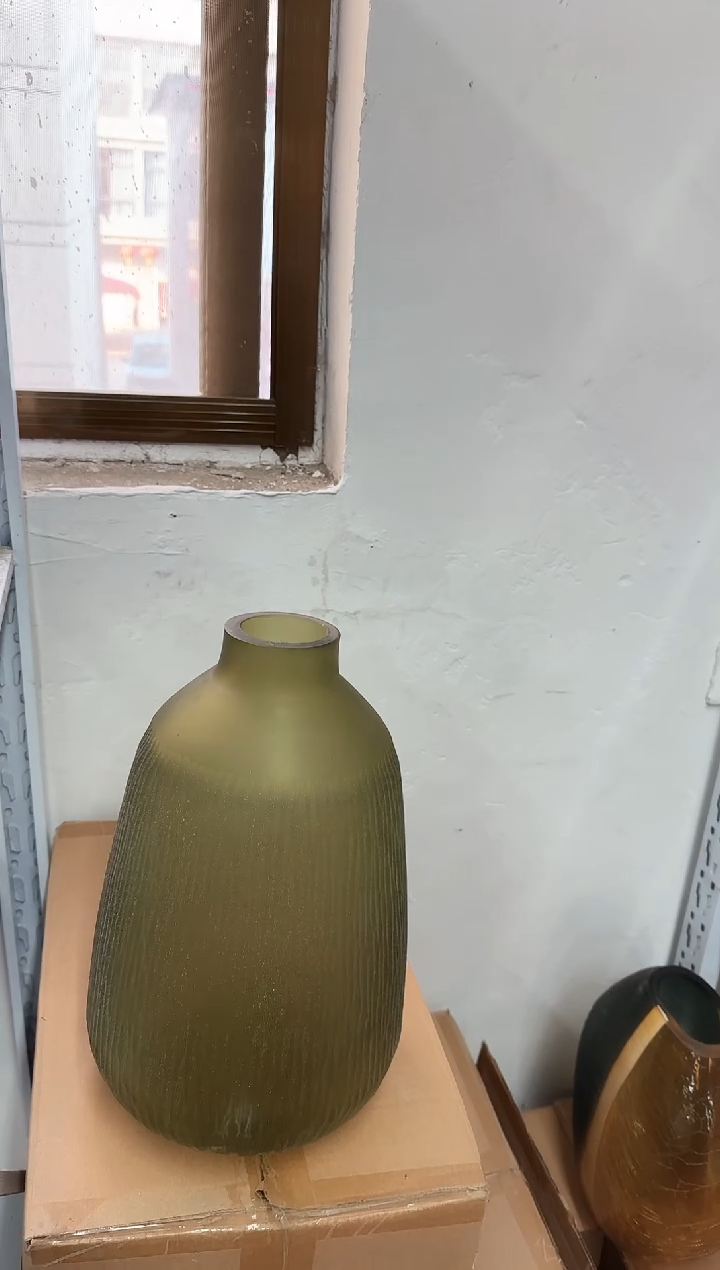 【闪购商品】花瓶7*35..........