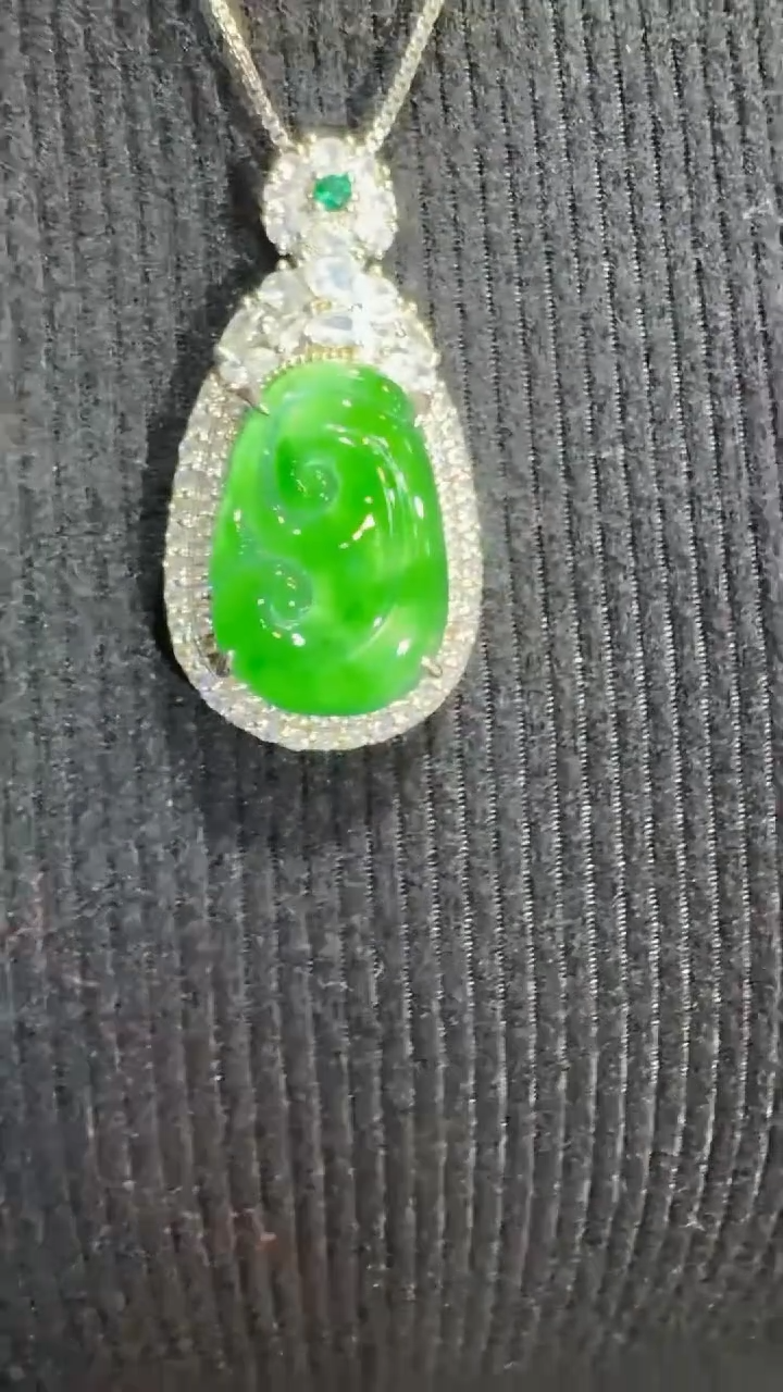 【闪购商品】翡翠吊坠(不含链)未镶嵌多样性发货其一不含链