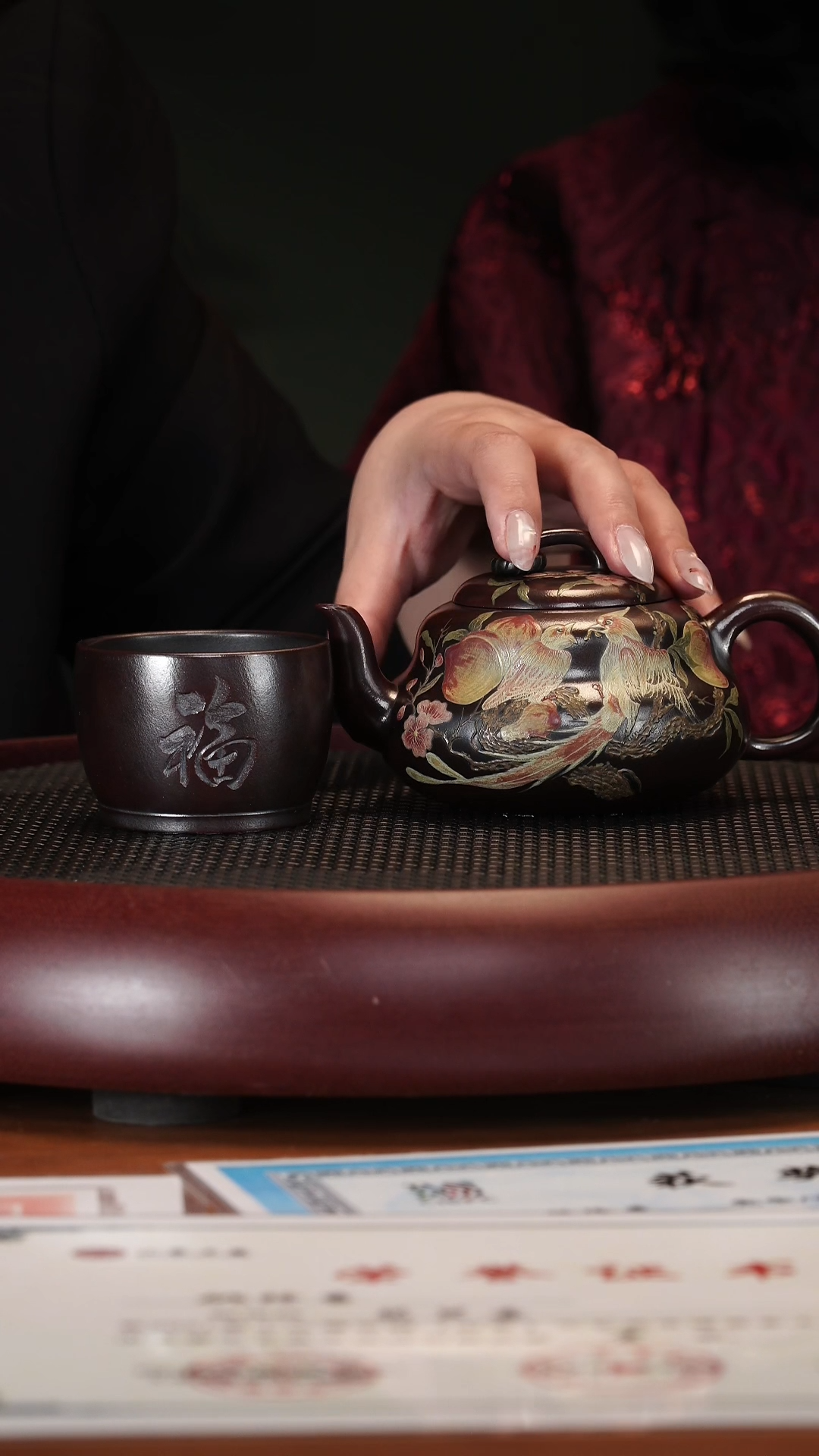 【闪购商品】紫砂茶壶2-44YLX泥绘葫芦龙山古乌泥250c