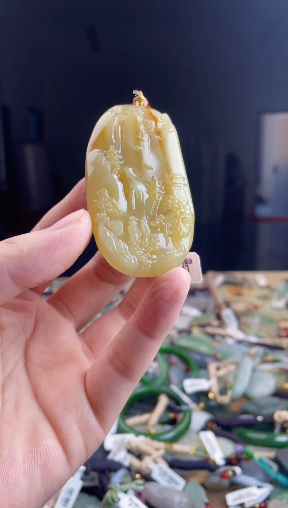 颈饰未镶嵌和田玉1