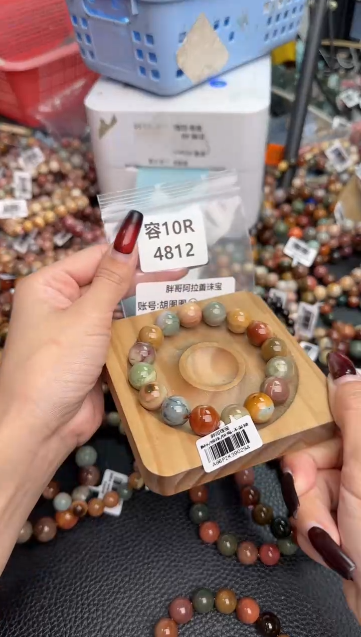 【闪购商品】石英质玉手链未镶嵌10R4812