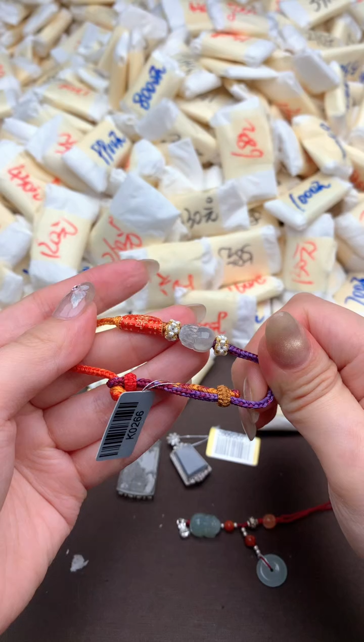 【闪购商品】翡翠手绳未镶嵌一