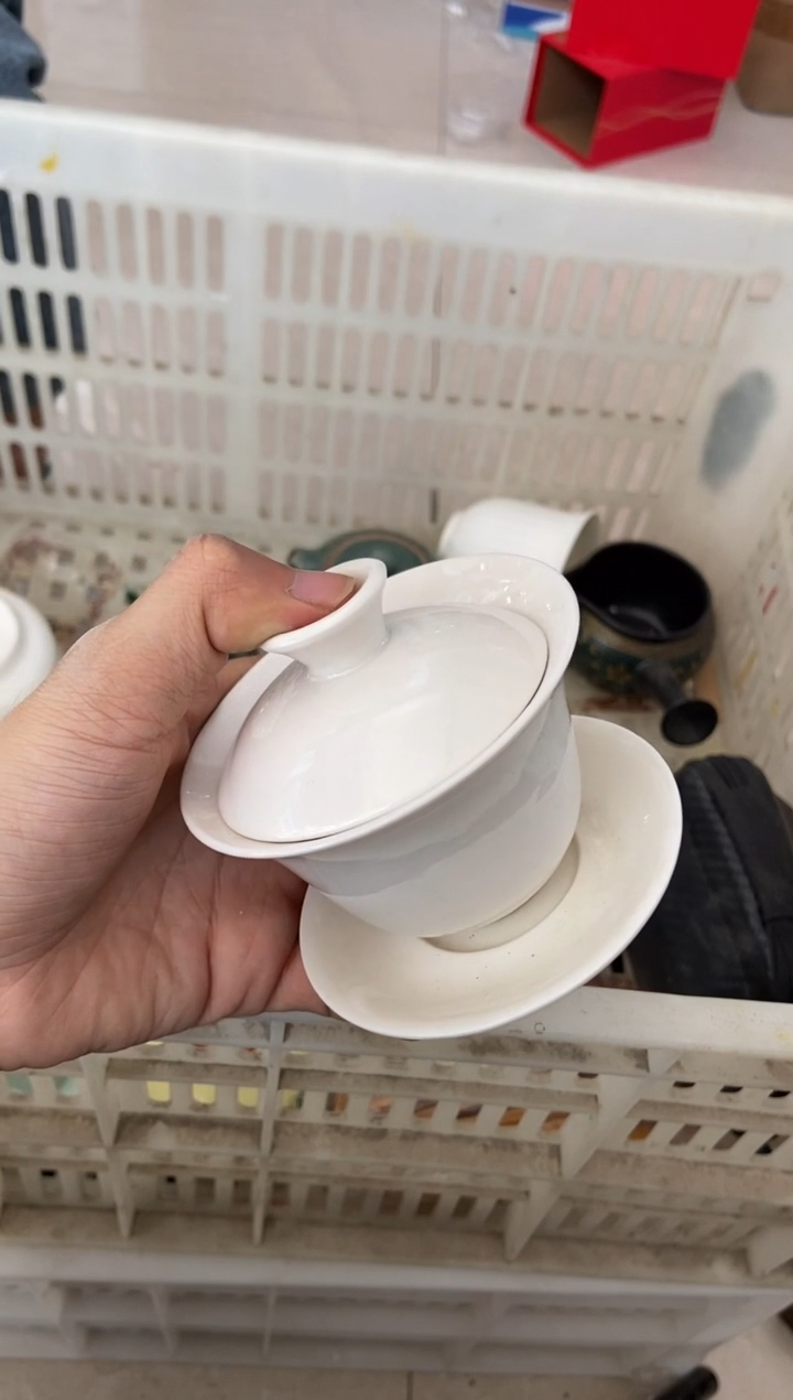 杯无运费险有瑕疵的摄影的产品有使用过的痕迹有点脏介意勿拍