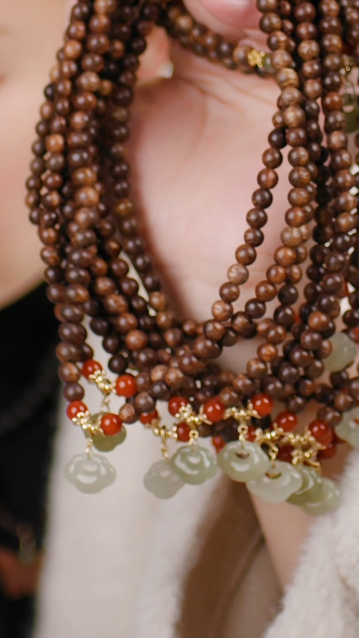 【闪购商品】阴沉木手串未镶嵌（和田玉如意锁+两圈0.6白奇楠）