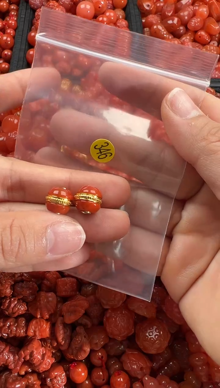 【闪购商品】南红玛瑙颈饰未镶嵌1