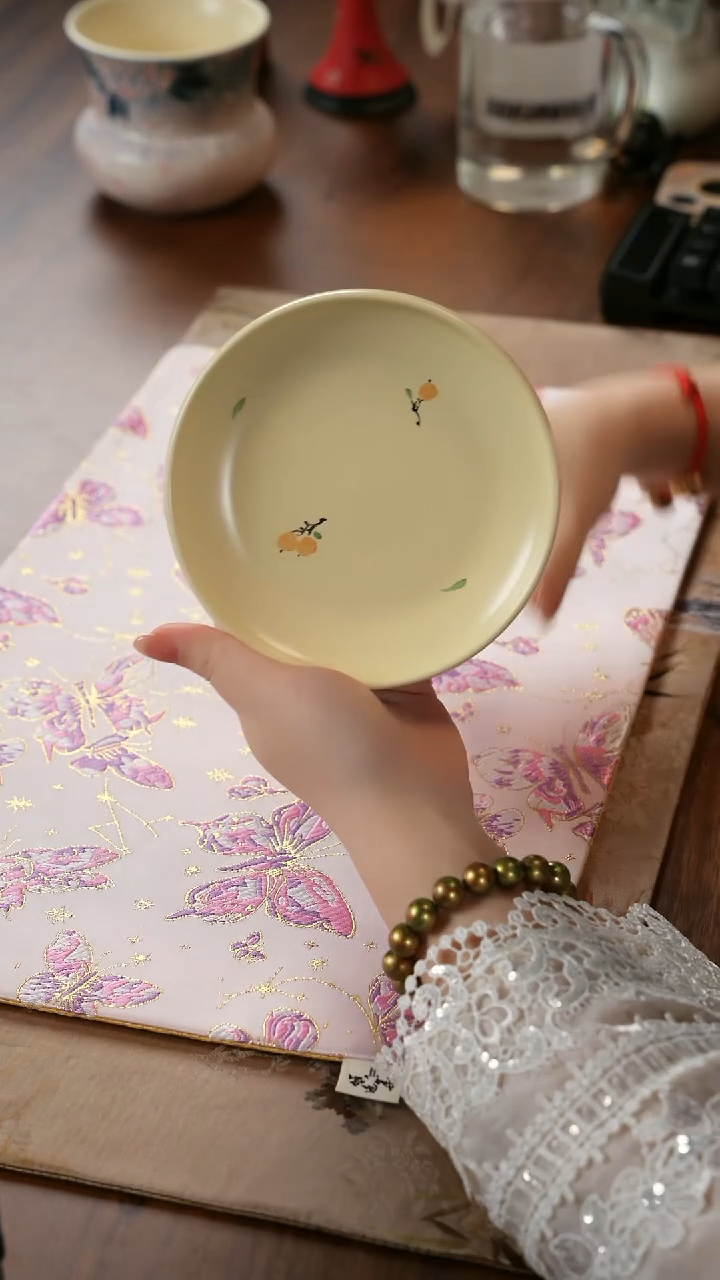 青云茶斋陶瓷茶具米黄枇杷壶承