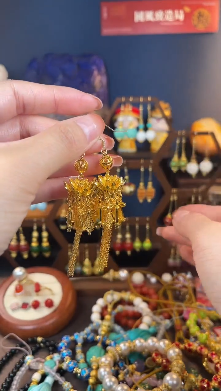 206号大小莲花珐琅耳钩