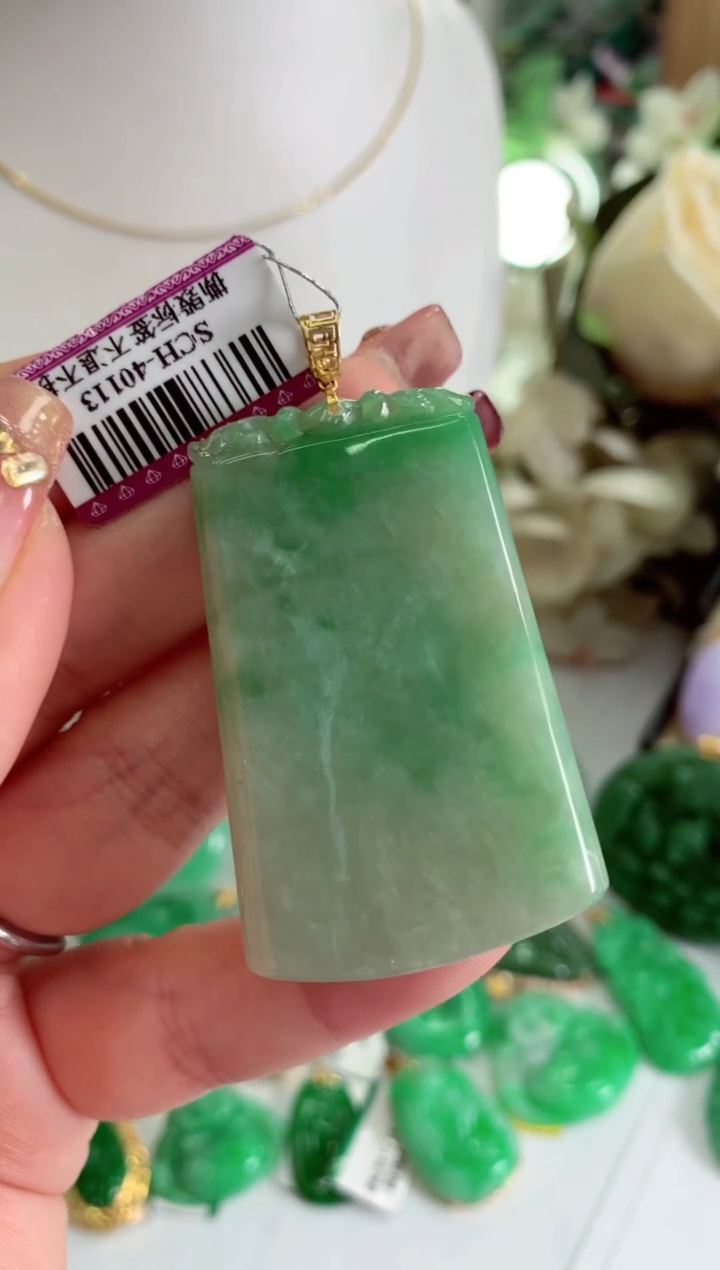【闪购商品】翡翠吊坠(不含链)18K金镶嵌挂件