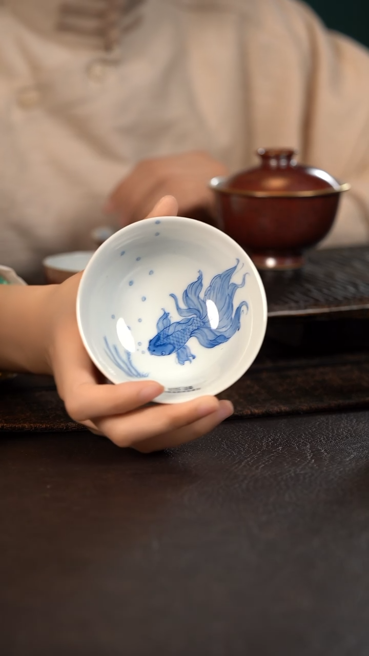 【闪购商品】杯聚澜堂红金花海水鱼撇口杯