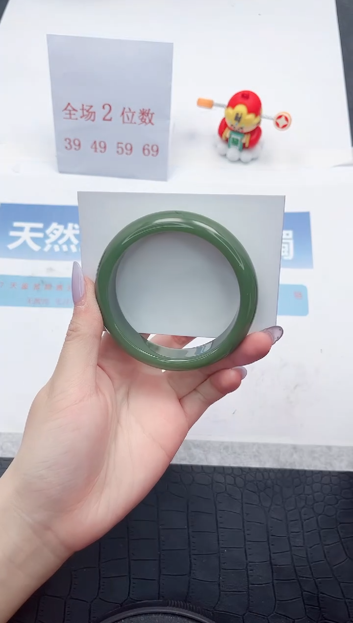 【闪购商品】石英质玉手镯未镶嵌A52-57