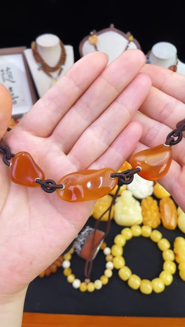 琥珀未镶嵌珠宝奇石柒月